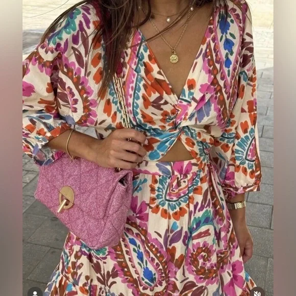 ZARA Printed With Knot Tiered Balloon
Sleeves Multicolored NWT sz L - Picture 2 of 5